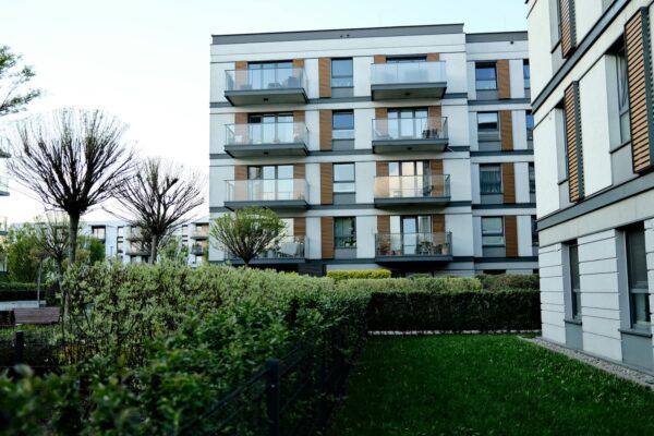 apartment complex courtyard 